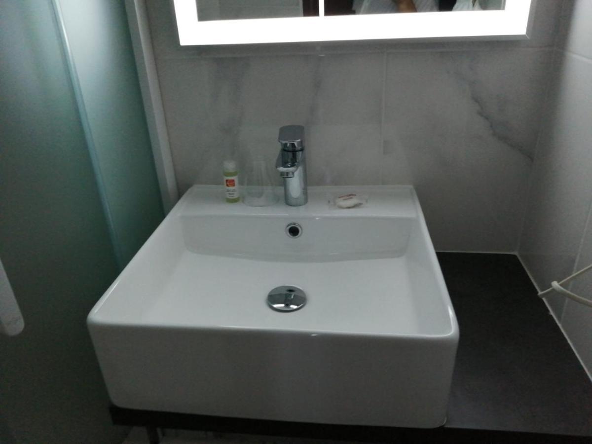 בסאנקון Contact Hotel Foch מראה חיצוני תמונה
