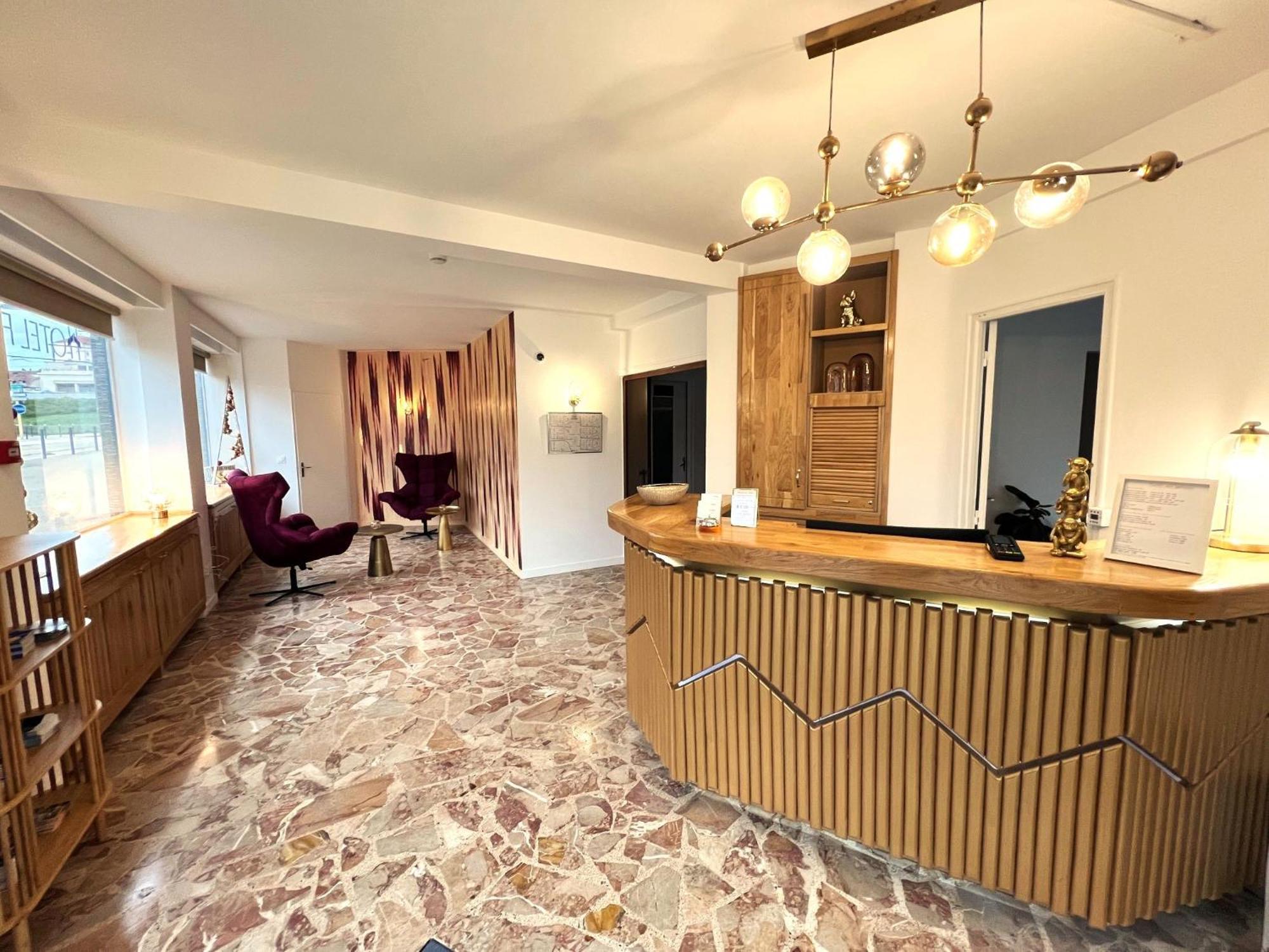 בסאנקון Contact Hotel Foch מראה חיצוני תמונה